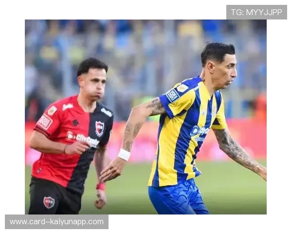 迪马利亚任意球洞穿墙壁